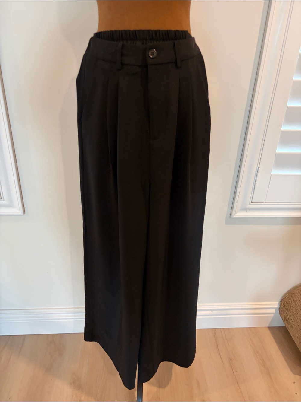 Women's Black Wide-Leg High-Waist Trousers